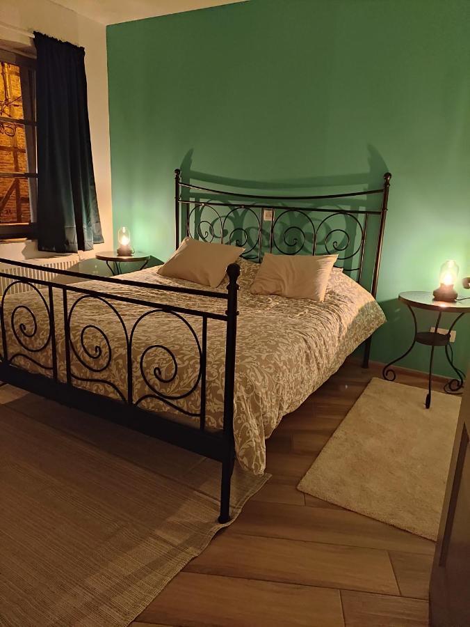 Gite A L'Ombre Du Clocher Avec Jacuzzi Et Sauna Privatifs Celles  Экстерьер фото