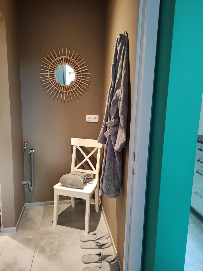 Gite A L'Ombre Du Clocher Avec Jacuzzi Et Sauna Privatifs Celles  Экстерьер фото